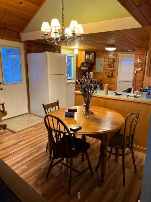 Country Cottage Penn Yan Exterior photo